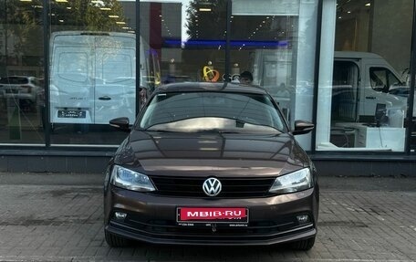 Volkswagen Jetta VI, 2015 год, 1 220 000 рублей, 2 фотография