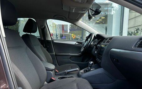 Volkswagen Jetta VI, 2015 год, 1 220 000 рублей, 10 фотография