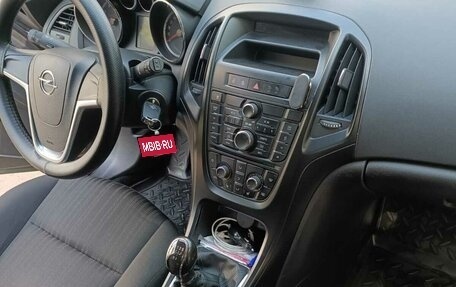 Opel Astra J, 2012 год, 550 000 рублей, 8 фотография
