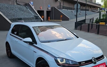 Volkswagen Golf GTI VII, 2014 год, 1 795 000 рублей, 2 фотография