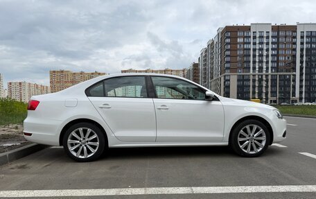 Volkswagen Jetta VI, 2014 год, 1 220 000 рублей, 2 фотография