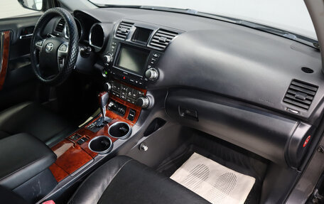 Toyota Highlander III, 2012 год, 20 129 000 рублей, 18 фотография