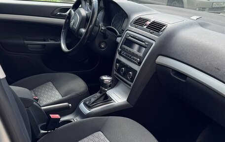 Skoda Octavia, 2011 год, 900 000 рублей, 5 фотография