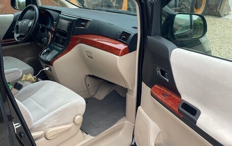 Toyota Vellfire I, 2010 год, 1 580 000 рублей, 19 фотография