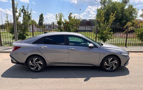 Hyundai Elantra, 2023 год, 3 050 000 рублей, 6 фотография