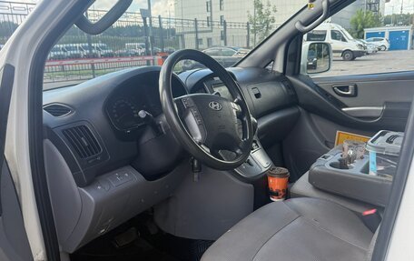 Hyundai Grand Starex Grand Starex I рестайлинг 2, 2011 год, 1 350 000 рублей, 18 фотография