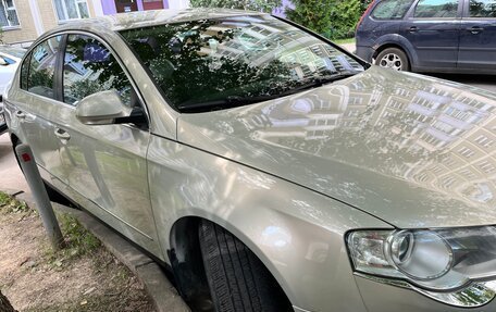 Volkswagen Passat B6, 2010 год, 850 000 рублей, 2 фотография