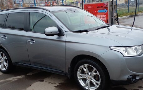 Mitsubishi Outlander III рестайлинг 3, 2012 год, 1 260 000 рублей, 2 фотография