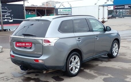 Mitsubishi Outlander III рестайлинг 3, 2012 год, 1 260 000 рублей, 3 фотография