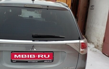 Mitsubishi Outlander III рестайлинг 3, 2012 год, 1 260 000 рублей, 8 фотография