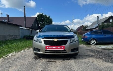 Chevrolet Cruze II, 2011 год, 750 000 рублей, 2 фотография