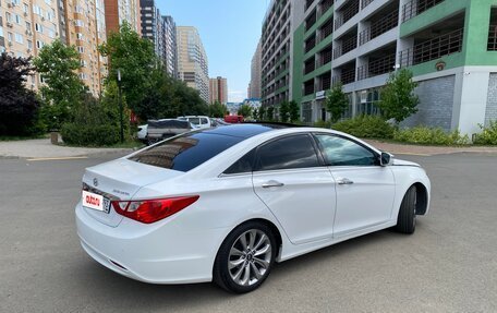 Hyundai Sonata VI, 2011 год, 1 250 000 рублей, 2 фотография