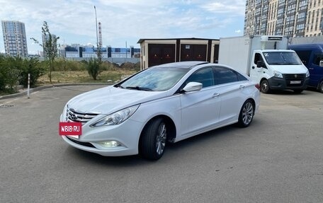 Hyundai Sonata VI, 2011 год, 1 250 000 рублей, 11 фотография