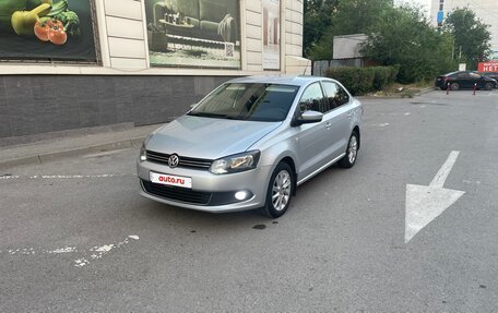 Volkswagen Polo VI (EU Market), 2012 год, 960 000 рублей, 24 фотография