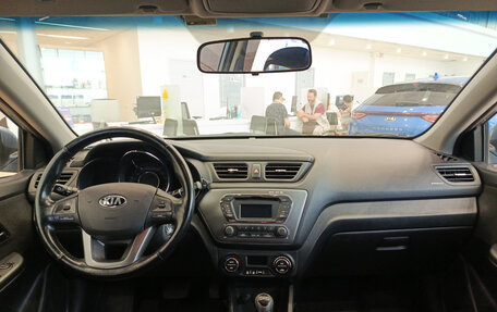 KIA Rio III рестайлинг, 2013 год, 895 000 рублей, 17 фотография