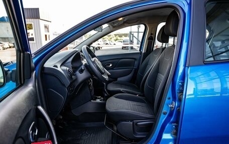 Renault Logan II, 2017 год, 750 000 рублей, 12 фотография