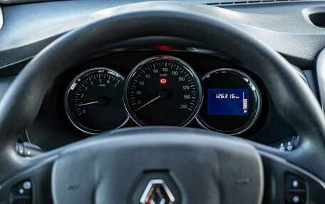 Renault Logan II, 2017 год, 750 000 рублей, 19 фотография