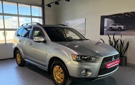Mitsubishi Outlander III рестайлинг 3, 2010 год, 950 000 рублей, 3 фотография