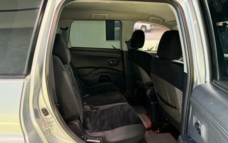 Mitsubishi Outlander III рестайлинг 3, 2010 год, 950 000 рублей, 15 фотография