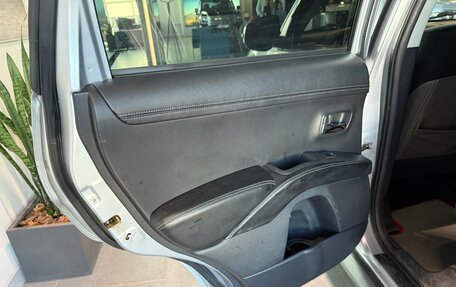 Mitsubishi Outlander III рестайлинг 3, 2010 год, 950 000 рублей, 17 фотография
