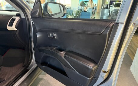 Mitsubishi Outlander III рестайлинг 3, 2010 год, 950 000 рублей, 19 фотография