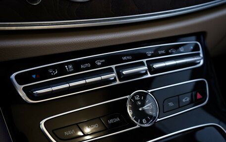 Mercedes-Benz E-Класс, 2016 год, 2 289 000 рублей, 18 фотография