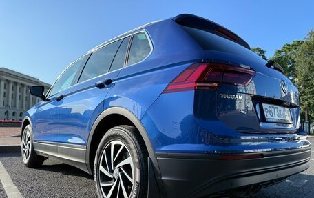 Volkswagen Tiguan II, 2018 год, 2 400 000 рублей, 9 фотография