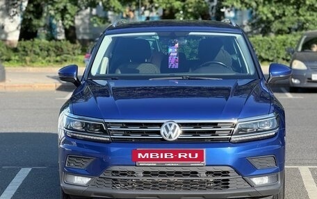 Volkswagen Tiguan II, 2018 год, 2 400 000 рублей, 6 фотография