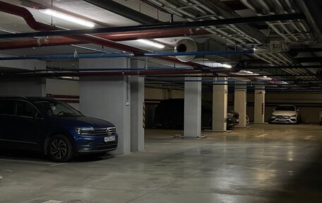 Volkswagen Tiguan II, 2018 год, 2 400 000 рублей, 23 фотография
