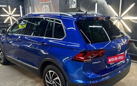 Volkswagen Tiguan II, 2018 год, 2 400 000 рублей, 21 фотография