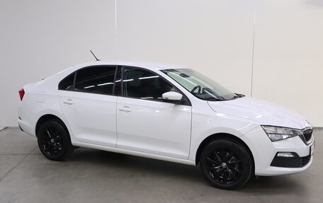 Skoda Rapid II, 2021 год, 1 690 000 рублей, 1 фотография