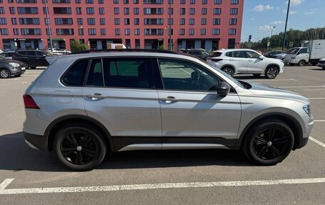 Volkswagen Tiguan II, 2019 год, 2 600 000 рублей, 3 фотография