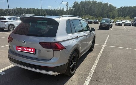 Volkswagen Tiguan II, 2019 год, 2 600 000 рублей, 4 фотография