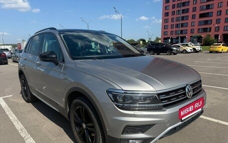 Volkswagen Tiguan II, 2019 год, 2 600 000 рублей, 2 фотография
