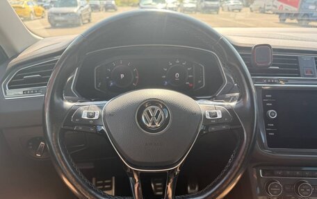 Volkswagen Tiguan II, 2019 год, 2 600 000 рублей, 12 фотография