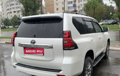 Toyota Land Cruiser Prado 150 рестайлинг 2, 2017 год, 6 250 000 рублей, 2 фотография