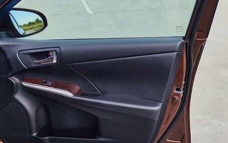 Toyota Camry, 2017 год, 2 350 000 рублей, 9 фотография