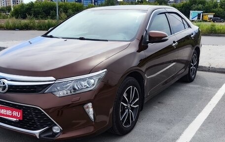 Toyota Camry, 2017 год, 2 350 000 рублей, 8 фотография