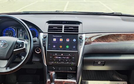 Toyota Camry, 2017 год, 2 350 000 рублей, 11 фотография