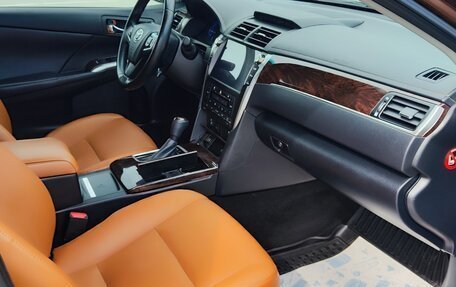 Toyota Camry, 2017 год, 2 350 000 рублей, 12 фотография