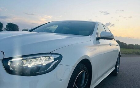 Mercedes-Benz E-Класс, 2021 год, 5 000 000 рублей, 2 фотография