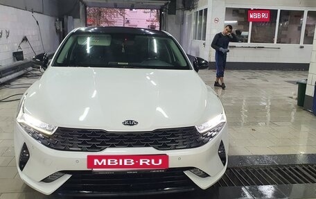 KIA K5, 2020 год, 1 950 000 рублей, 2 фотография