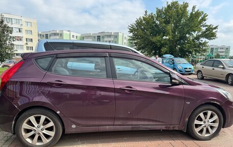 Hyundai Solaris II рестайлинг, 2012 год, 700 000 рублей, 5 фотография