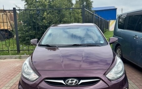 Hyundai Solaris II рестайлинг, 2012 год, 700 000 рублей, 2 фотография
