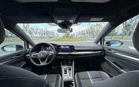 Volkswagen Golf VIII, 2021 год, 1 390 000 рублей, 9 фотография