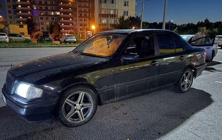 Mercedes-Benz C-Класс, 1996 год, 265 000 рублей, 3 фотография
