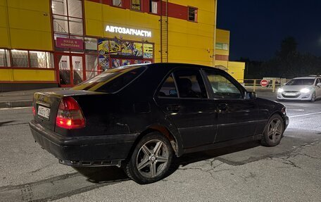 Mercedes-Benz C-Класс, 1996 год, 265 000 рублей, 6 фотография