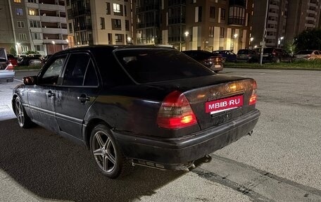 Mercedes-Benz C-Класс, 1996 год, 265 000 рублей, 4 фотография