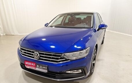 Volkswagen Passat B8 рестайлинг, 2021 год, 1 980 000 рублей, 1 фотография