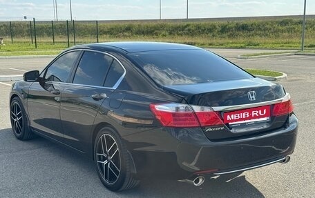 Honda Accord IX рестайлинг, 2013 год, 1 300 000 рублей, 5 фотография